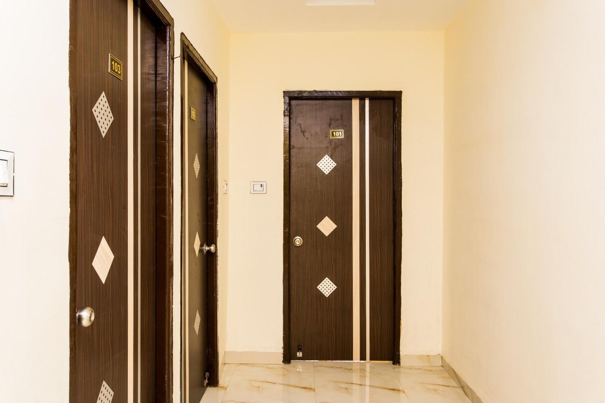 Oyo Hotel Sunrise Indore Exterior photo