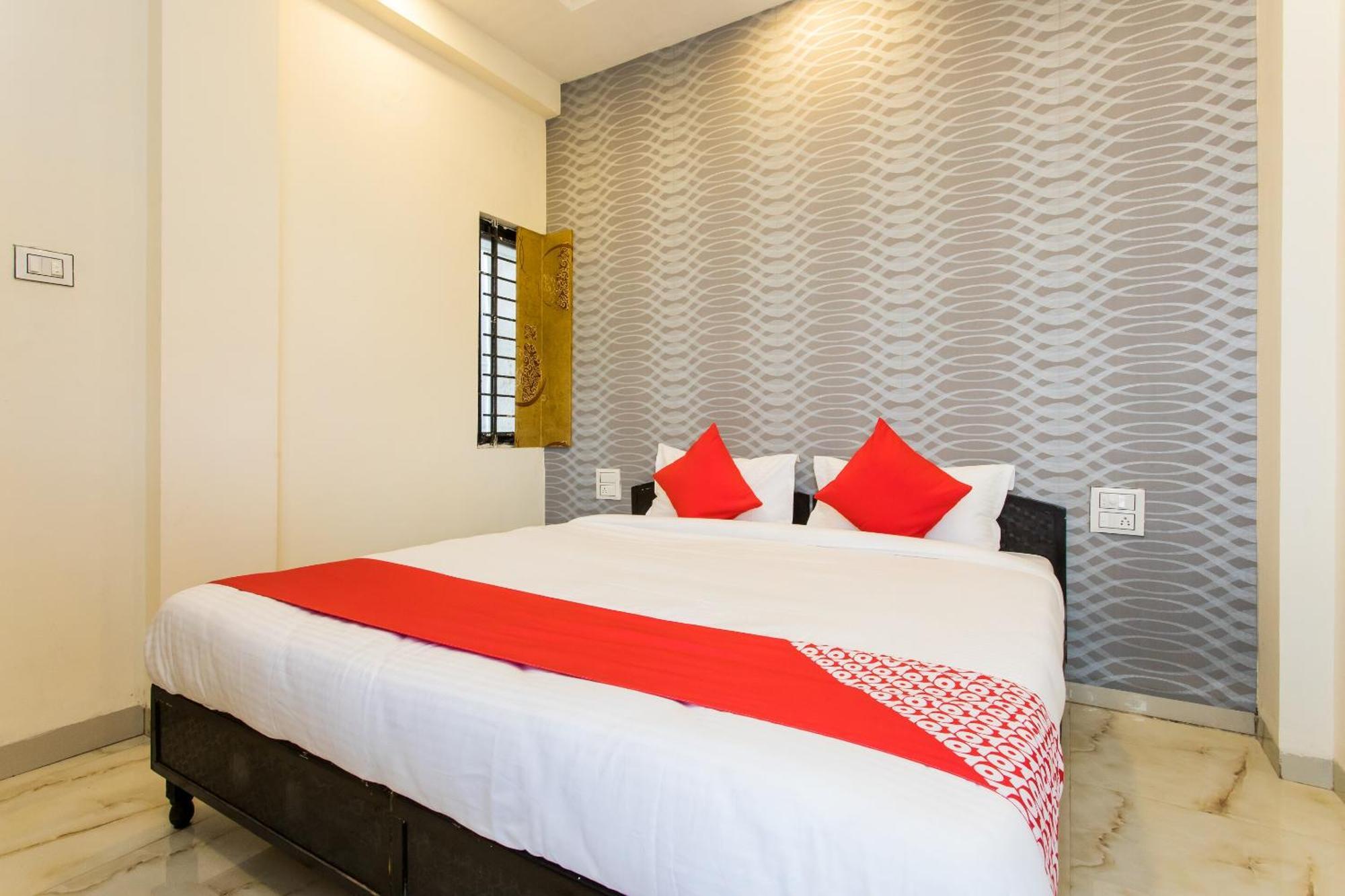 Oyo Hotel Sunrise Indore Exterior photo